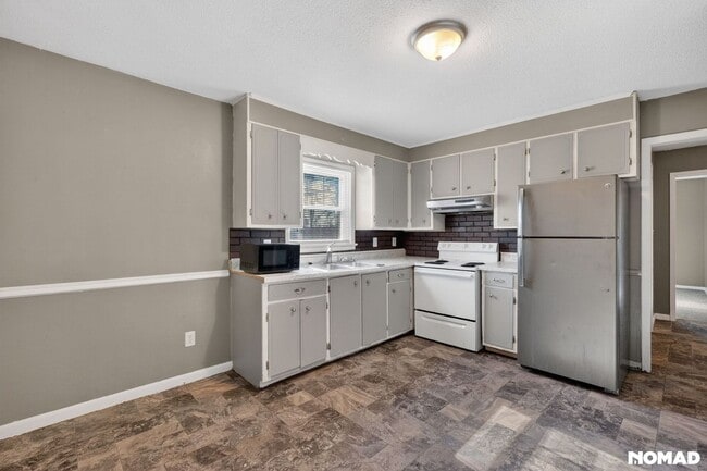 Foto del edificio - 1544 31st St Ct SE