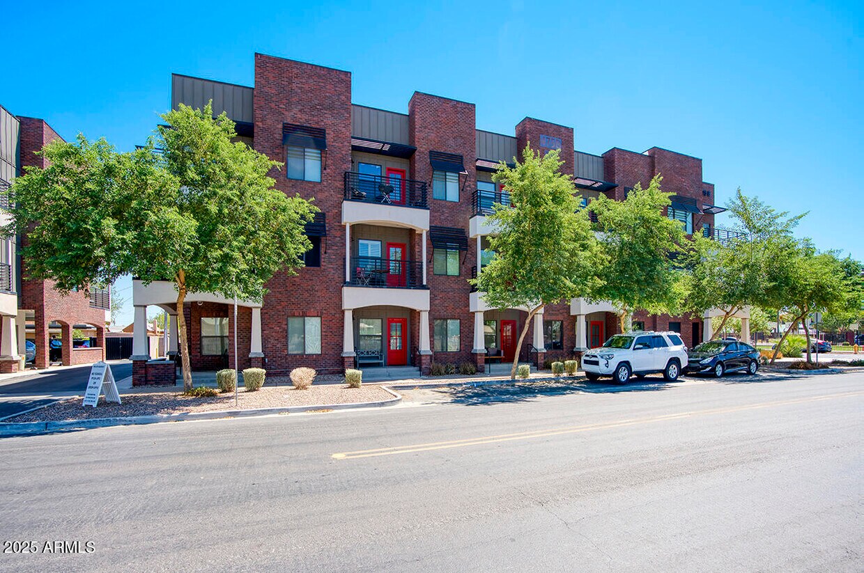 Foto principal - 475 N 9th St