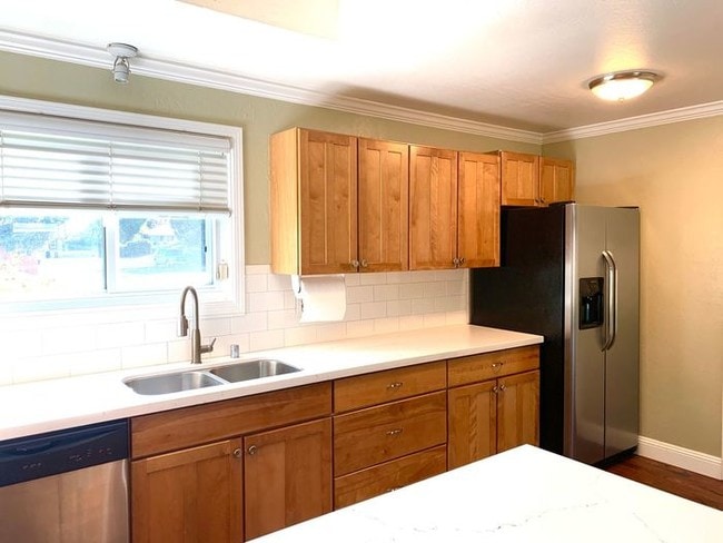 Foto del edificio - 1699 Baywood Dr