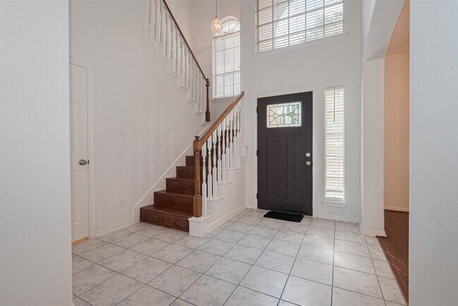 Building Photo - 15603 Mustang Island Dr