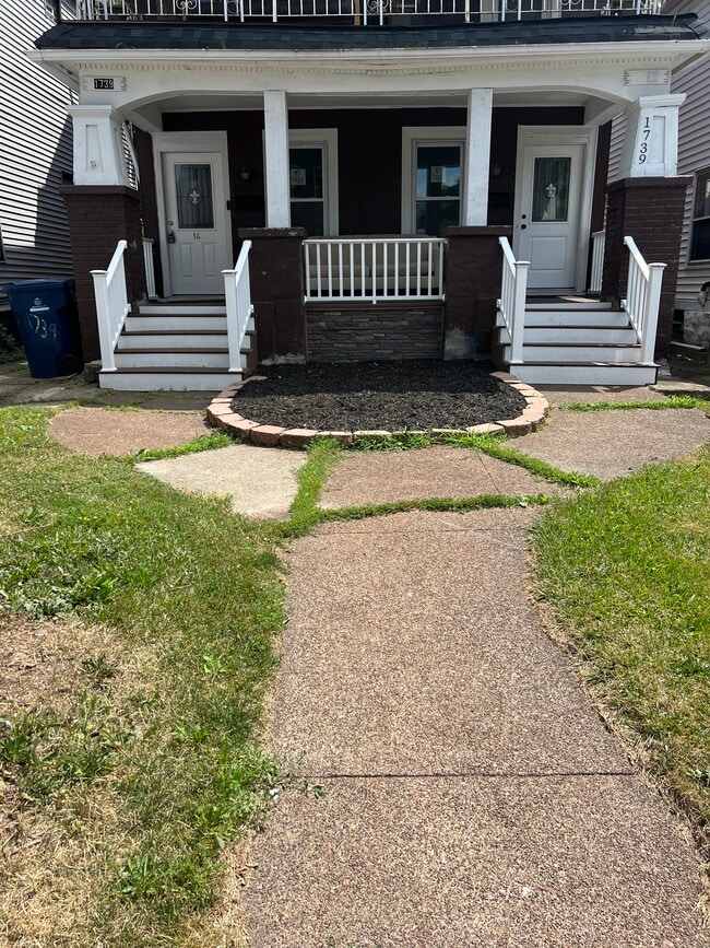 Foto del edificio - 1739 Amherst St