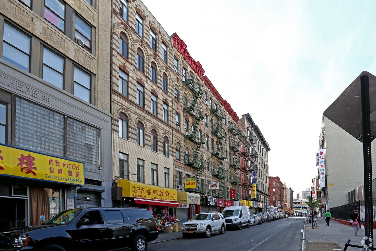 Building Photo - 46 Eldridge St