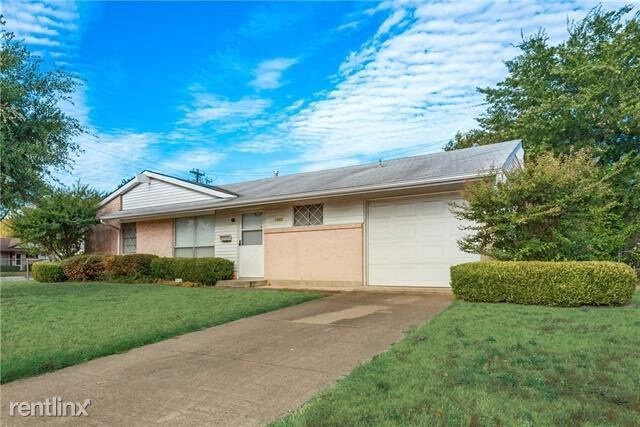 Foto del edificio - 3 br, 1 bath House - 1003 Oriole Boulevard