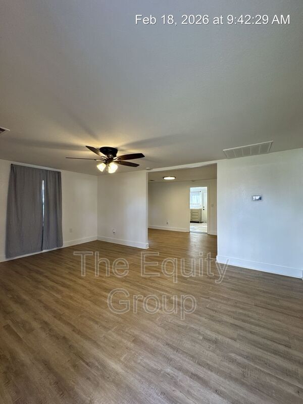 Building Photo - 303 Riverside Dr