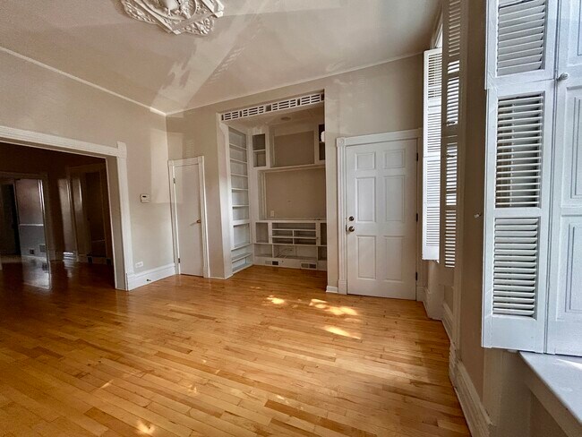 Foto del edificio - 2024 N Clifton Ave