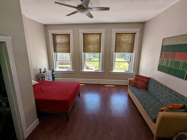 Dormitorio 1 - 2253 Loth St