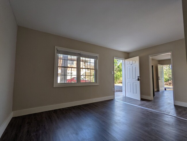 Photo - 1461 Pine St NW Apartment