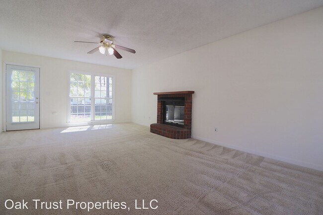 Building Photo - 3 br, 2.5 bath House - 416 Factors Walk
