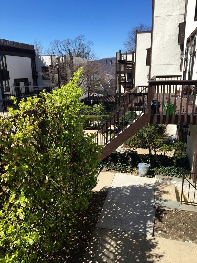 1200 Warburton Ave, Yonkers, NY 10701 Townhome Rentals in Yonkers NY