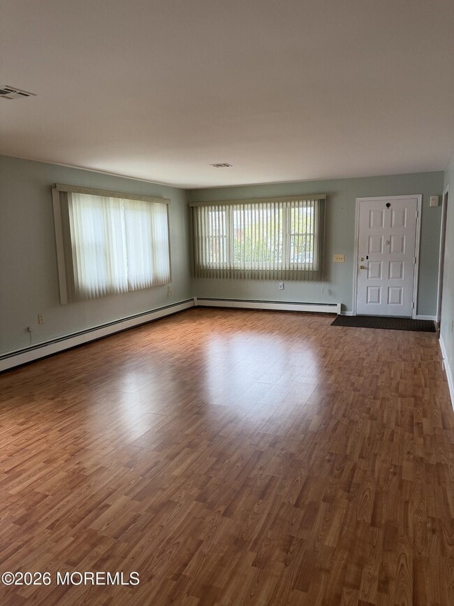 Foto del edificio - 74 Virgin Islands Dr