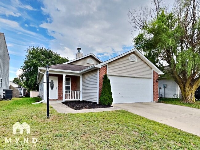 Building Photo - 15466 Ten Point Dr