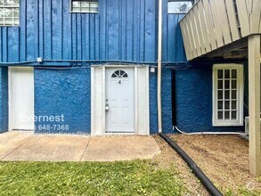 Building Photo - 5727 N Morgan Ln