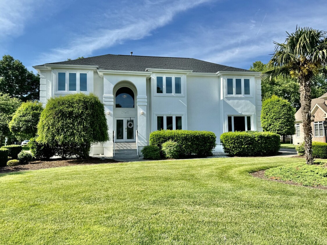 JUST REDUCED! Fabulous 5-Bedroom POOL Hom... - JUST REDUCED!  Fabulous 5-Bedroom POOL Hom...