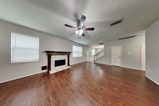 Foto del edificio - 18414 Arbormont Dr