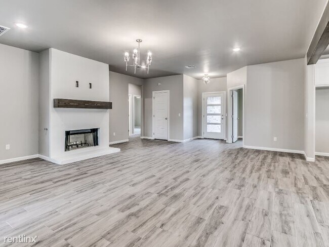 Foto del edificio - 4 br, 2 bath House - 16701 Monroe Drive