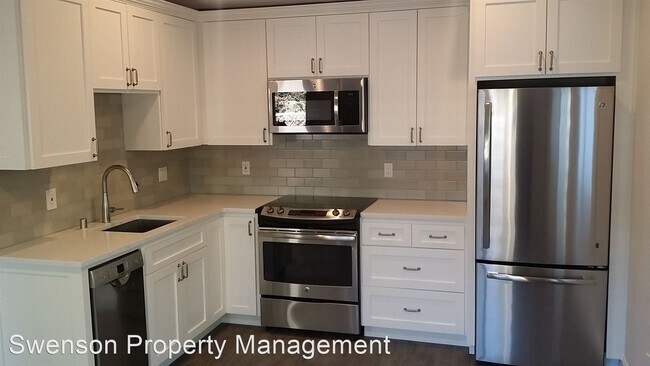 Building Photo - 1 br, 1 bath House - 9637-B Thunderbird Drive