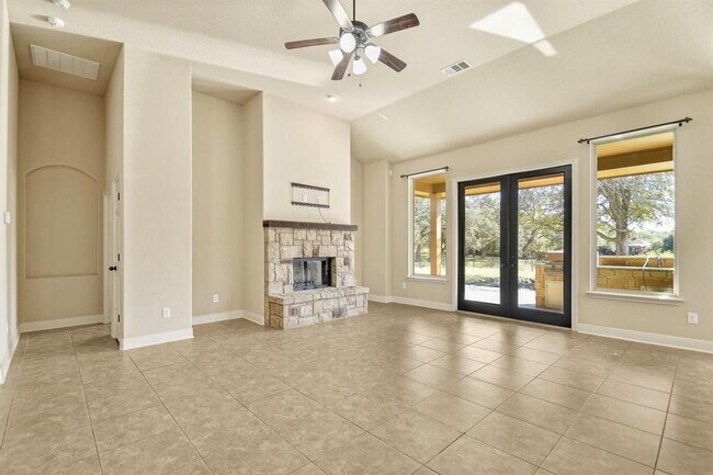 Foto del edificio - 136 Gruene Haven