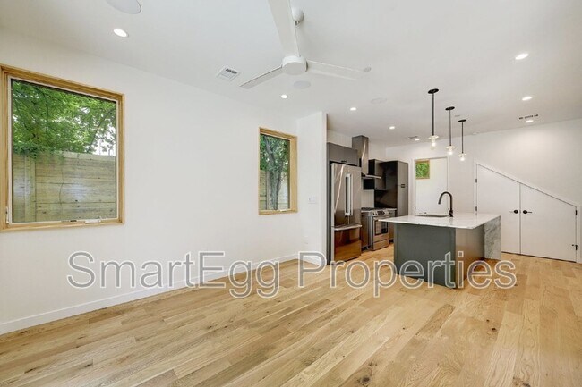 Foto del edificio - 1411 Haskell St