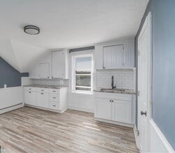 Building Photo - 14 Winthrop Ave