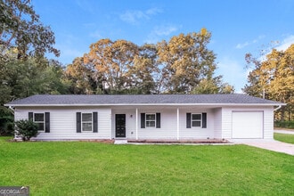 Building Photo - 430 Birch Ln SE