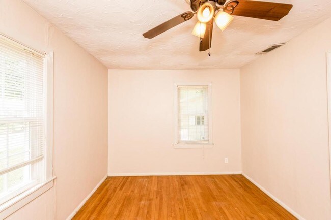 Foto del edificio - 9771 Ridge Heights Rd