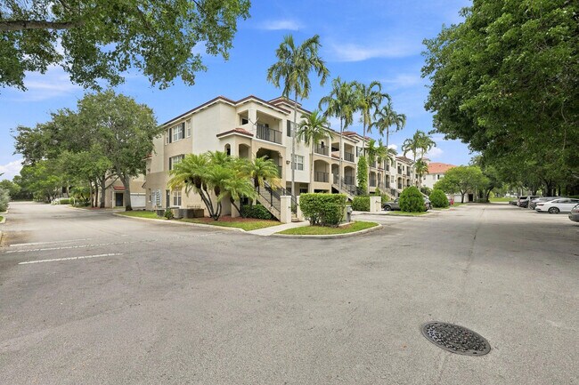 Foto del edificio - 5860 W Sample Rd