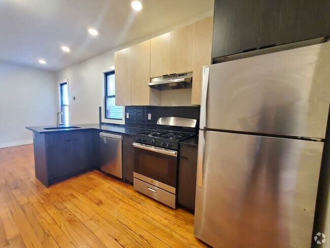 Building Photo - 154 Boyd Ave