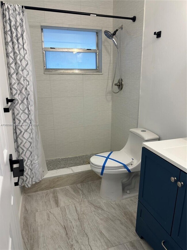 Foto del edificio - 4730 NW 10th Ct