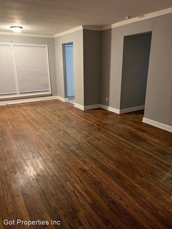 Building Photo - 3 br, 1 bath House - 332 Gage Dr