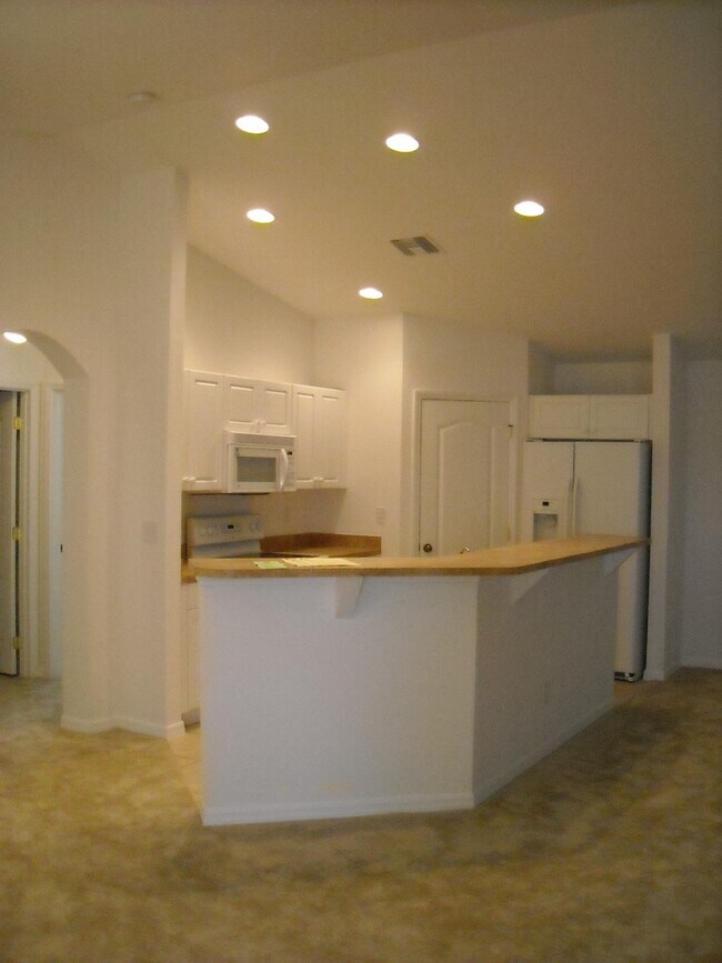 Foto del edificio - 25 El Dorado Blvd N