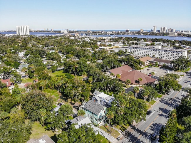 Photo - 208 Fairview Ave House