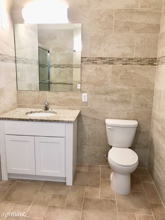 Foto del edificio - Studio, 1 bath  - 124 Adams St