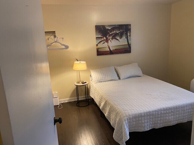 Foto del edificio - 506 Community Center Dr