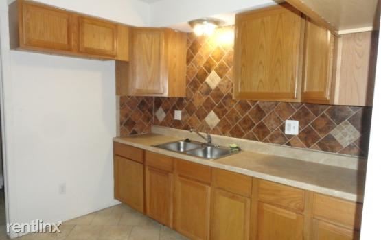 Foto del edificio - 1 br, 1 bath  - 38560 Meadowdale St Apt 1