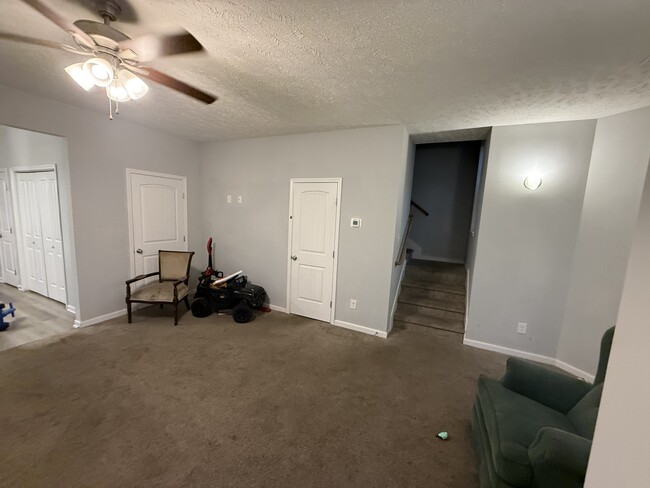 Foto del edificio - 414 Rick Mccormick Dr