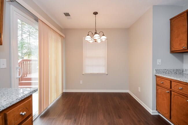 Foto del edificio - 1589 Cherry Hill Rd SW
