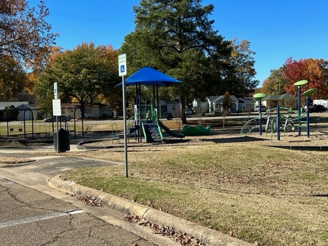 Foto del edificio - 812 W 32nd St