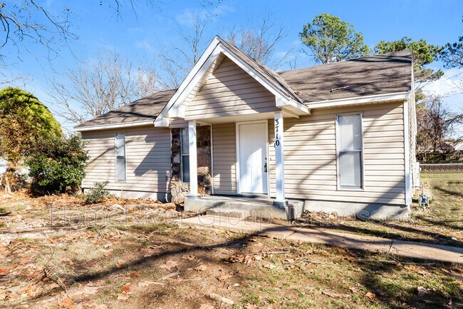 Building Photo - 3710 Barberry St