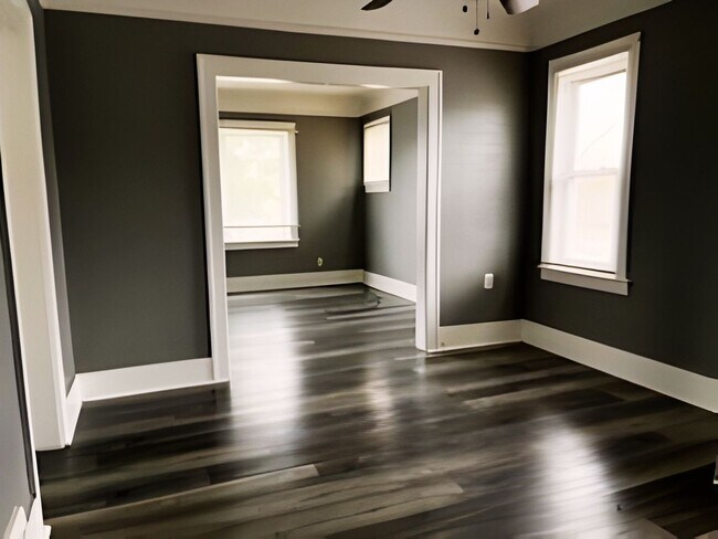 Foto del edificio - 9264 Ward Ave