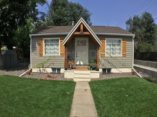 Photo - 812 5th St Apartment