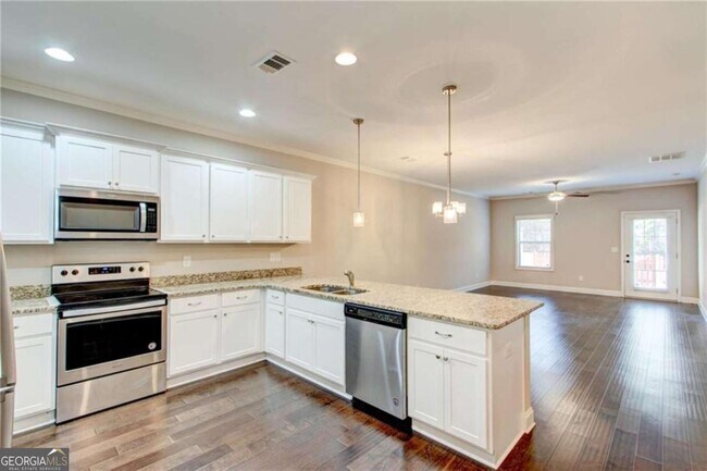 Foto del edificio - 3770 Shades Valley Ln