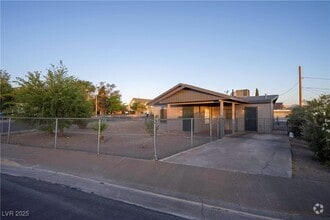 Building Photo - 211 Kansas Ave