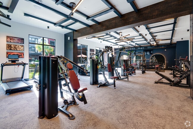 Cutting-edge Athletic Center - Parkway Crossings