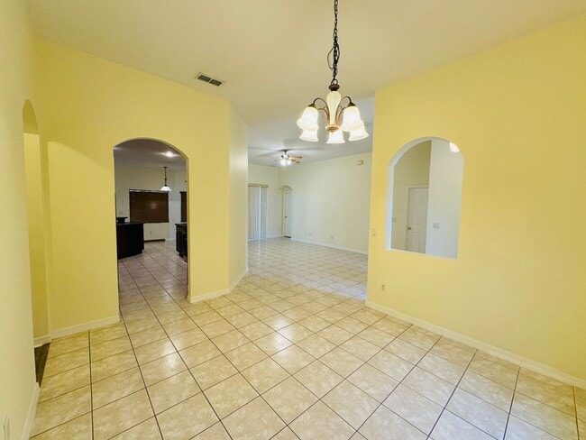 Building Photo - 3BD/2BA Gem in Brighton Lakes Community!