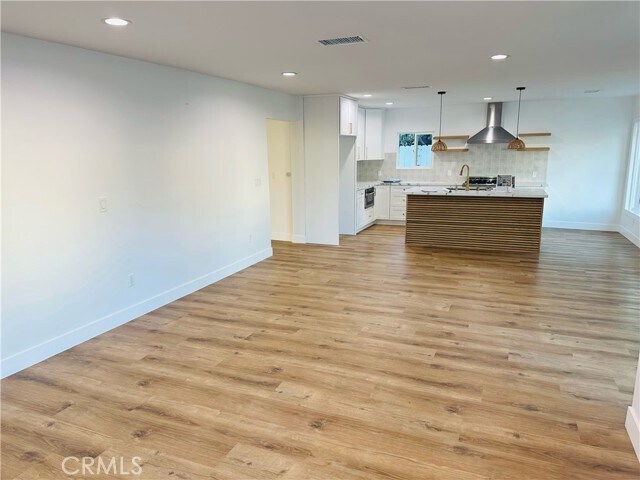 Building Photo - 281 Santo Tomas Ave