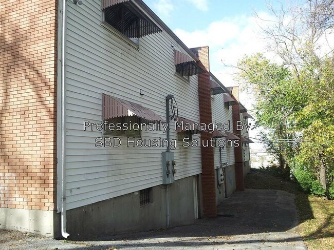 Building Photo - 603 Ewing Ave