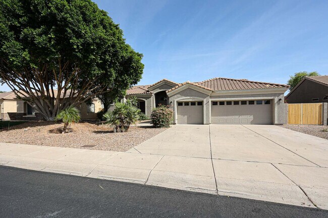 Foto del edificio - 4536 W Villa Linda Dr