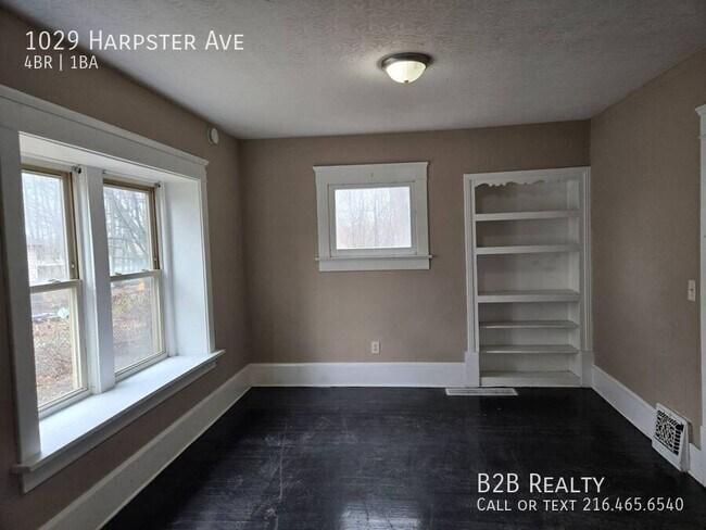 Foto del edificio - 1029 Harpster Ave