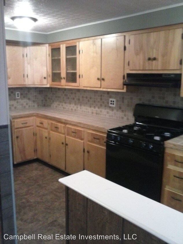 Primary Photo - 3 br, 1 bath House - 2055 Baker Dr.