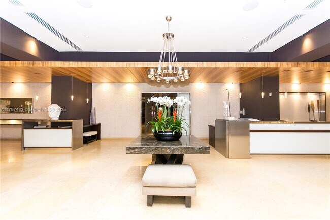 Foto del edificio - 60 SW 13th St
